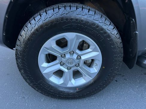 Used 2020 Toyota 4Runner SR5 w/ Wilderness Package AWD/4WD image 12