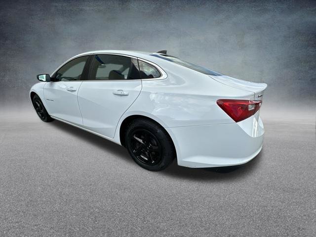 Used 2017 Chevrolet Malibu LS FWD image 4