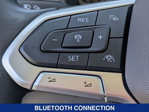 Used 2023 Volkswagen Jetta SE w/ Panoramic Sunroof Package FWD image 14