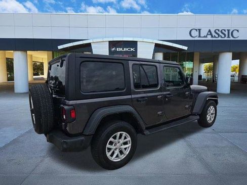 Used 2023 Jeep Wrangler Unlimited Sport AWD/4WD image 8
