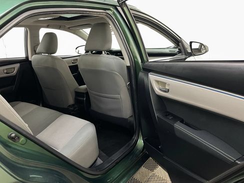 Used 2015 Toyota Corolla LE FWD image 37