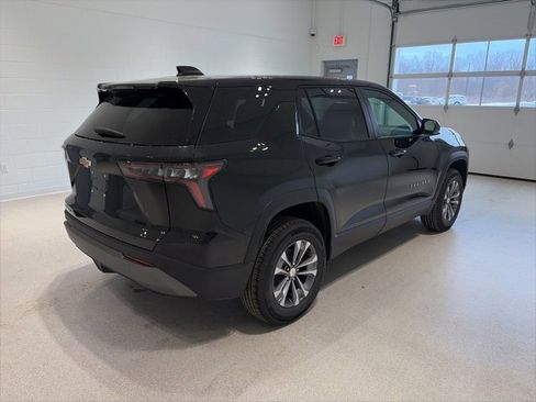 New 2026 Chevrolet Equinox LT w/ Convenience Package II image 6