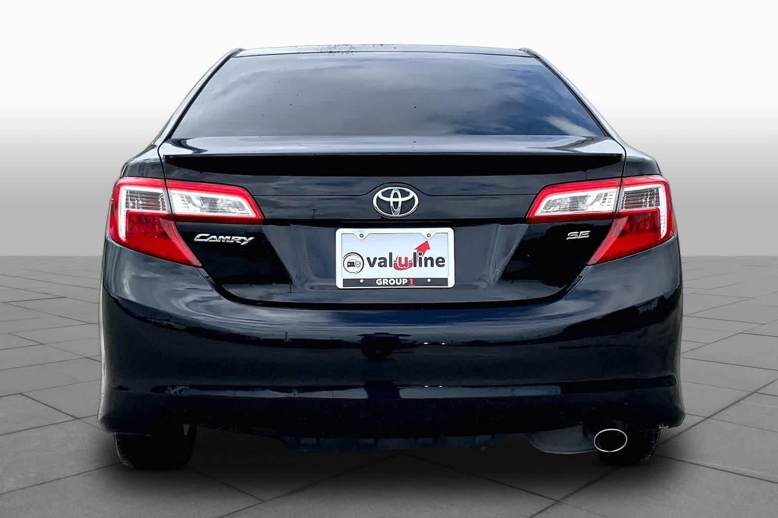 Used 2012 Toyota Camry SE FWD image 5