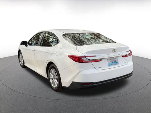 Used 2025 Toyota Camry LE image 8