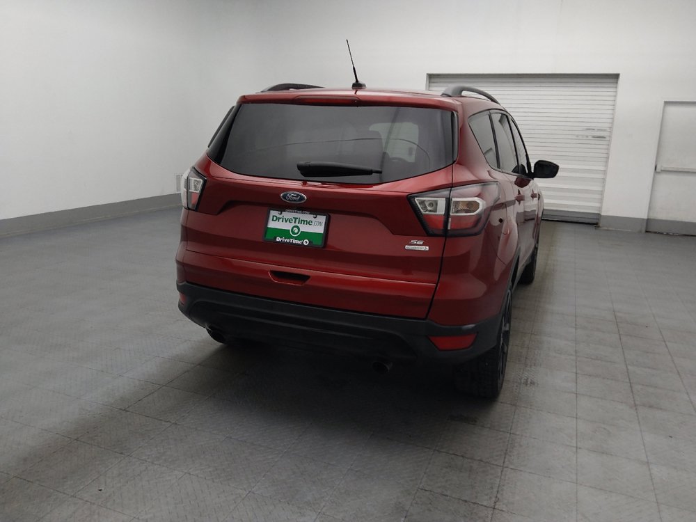 Used 2017 Ford Escape SE w/ SE Sport Appearance Package FWD image 7