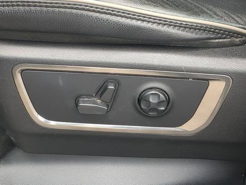 Used 2019 RAM 1500 Limited AWD/4WD image 22