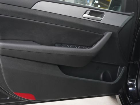 Used 2019 Hyundai Sonata SEL FWD image 17