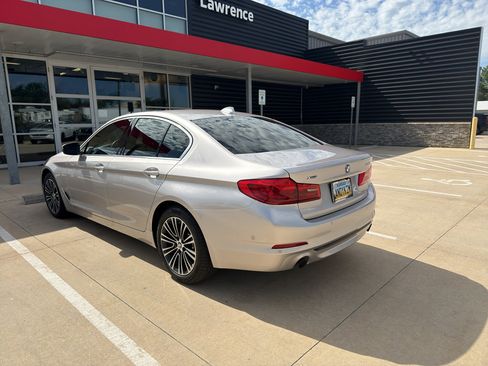 Used 2020 BMW 530i xDrive w/ Premium Package AWD/4WD image 6