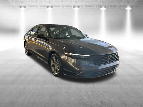 Used 2024 Honda Accord EX image 2