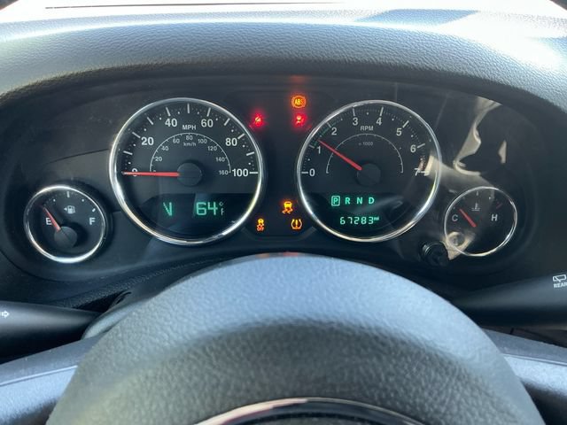 Used 2018 Jeep Wrangler Unlimited Sahara w/ Connectivity Group AWD/4WD image 21