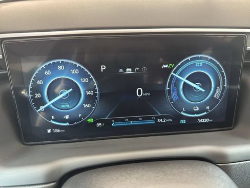 Used 2024 Hyundai Tucson Limited AWD/4WD image 15