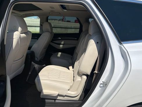 Used 2024 Buick Enclave Avenir w/ Trailering Package, 5000 lbs. AWD/4WD image 7