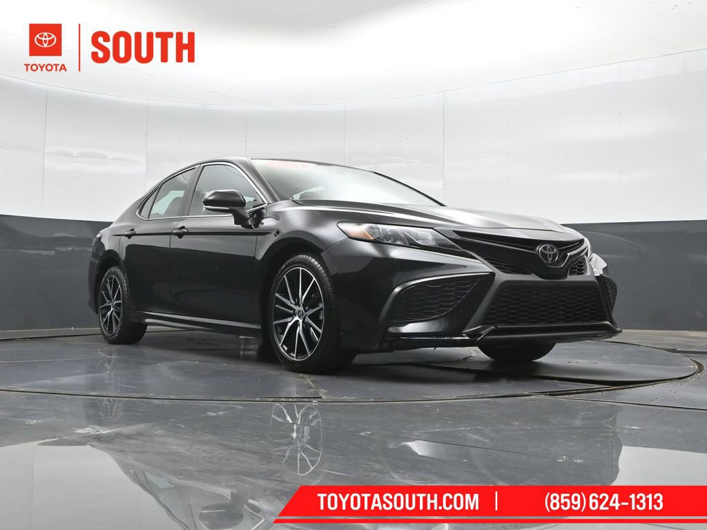 Used 2023 Toyota Camry SE w/ Convenience Package FWD image 40