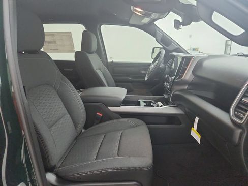 New 2026 RAM 1500 Express AWD/4WD image 29
