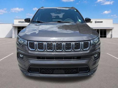 Used 2024 Jeep Compass Latitude AWD/4WD image 11
