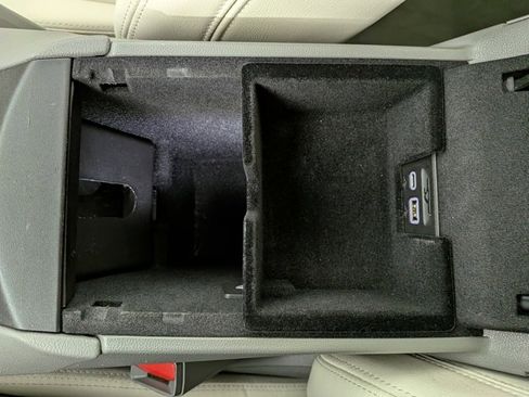 Certified 2023 Cadillac XT5 Premium Luxury w/ LPO, Floor Liner Package image 23