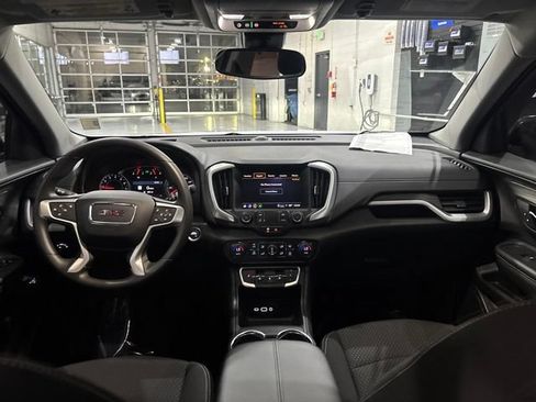 Used 2024 GMC Terrain SLE w/ Driver Convenience Package AWD/4WD image 35