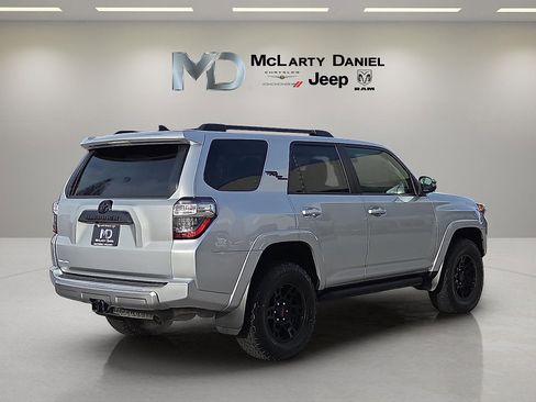 Used 2023 Toyota 4Runner TRD Off-Road Premium image 5