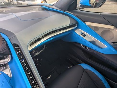 Used 2024 Chevrolet Corvette Stingray Premium Cpe image 17