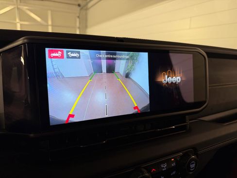 Used 2024 Jeep Wrangler Unlimited Rubicon 392 AWD/4WD image 26