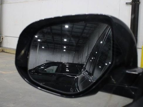 Used 2020 Mitsubishi Outlander SEL image 32