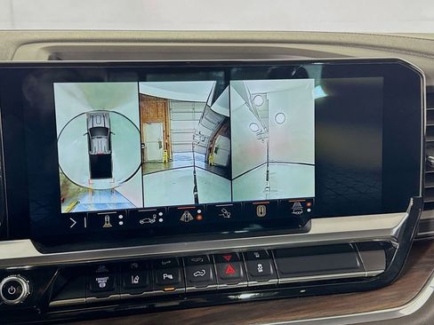 Used 2024 GMC Sierra 3500 SLT w/ SLT Convenience Package image 45