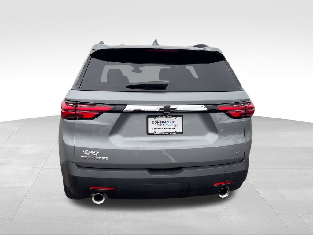 Used 2023 Chevrolet Traverse LT FWD image 4