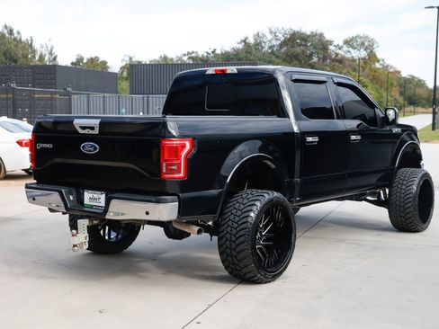 Used 2017 Ford F150 Lariat w/ Equipment Group 501A Mid image 16