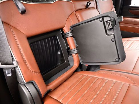 Used 2024 GMC Sierra 3500 Denali Ultimate image 48