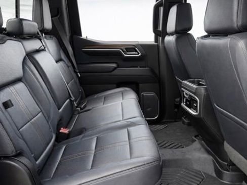 Used 2023 Chevrolet Silverado 1500 High Country AWD/4WD image 19