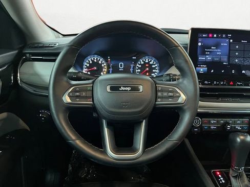 Used 2022 Jeep Compass Limited image 13