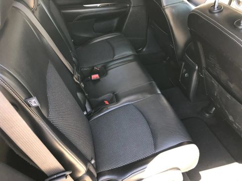 Used 2018 Dodge Journey Crossroad AWD/4WD image 36
