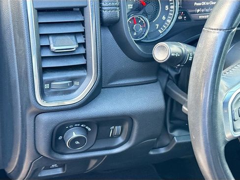 Used 2024 RAM 1500 Laramie image 11