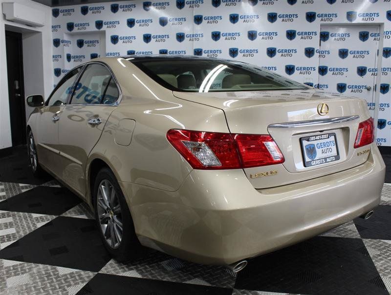 Used 2009 Lexus ES 350 w/ Ultra Luxury Pkg FWD image 2