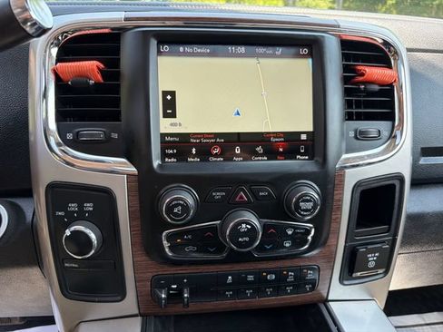 Used 2018 RAM 3500 Laramie w/ Snow Chief Group AWD/4WD image 20