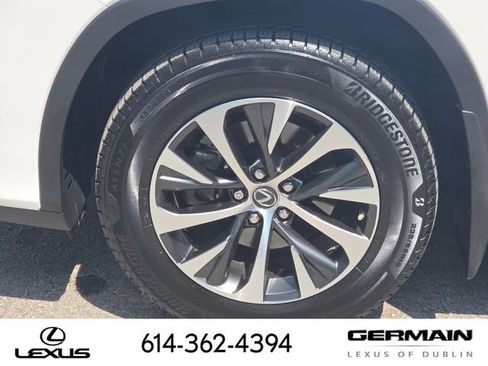 Certified 2022 Lexus RX 350L Premium w/ Premium Package AWD/4WD image 22