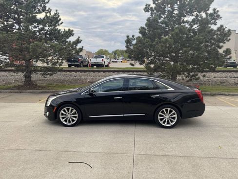 Used 2016 Cadillac XTS Luxury AWD/4WD image 3