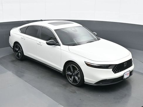 Used 2023 Honda Accord Sport image 24