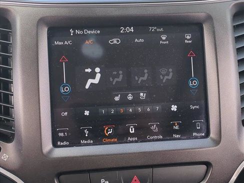 Used 2019 Jeep Cherokee Trailhawk image 15