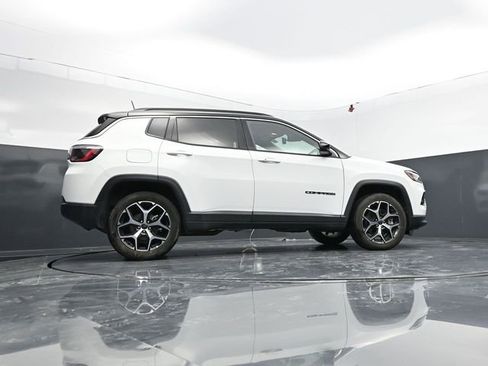 Used 2025 Jeep Compass Limited AWD/4WD image 53