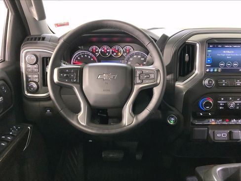 Used 2022 Chevrolet Silverado 1500 RST AWD/4WD image 5