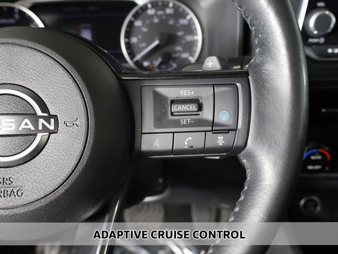 Used 2023 Nissan Rogue SV w/ SV Premium Package AWD/4WD image 3