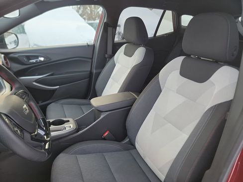 Used 2024 Chevrolet Trax RS image 13