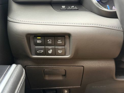 Used 2021 Toyota Highlander Platinum AWD/4WD image 44