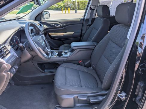 Certified 2023 GMC Acadia SLE FWD image 18