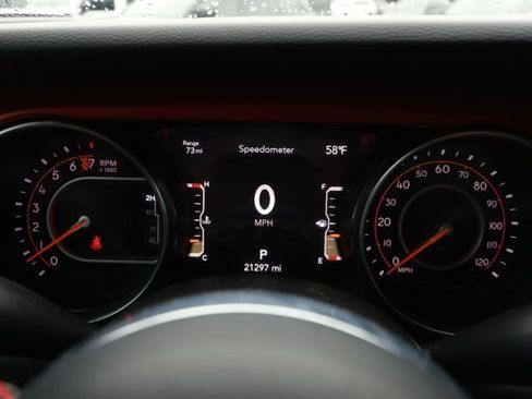 Used 2023 Jeep Gladiator Rubicon w/ Cold Weather Group image 12