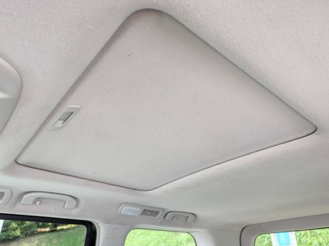 Used 2015 Nissan Quest SL w/ Bose Package FWD image 14
