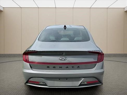 Used 2023 Hyundai Sonata SE FWD image 15