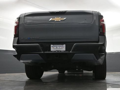 Used 2026 Chevrolet Silverado EV LT AWD/4WD image 26