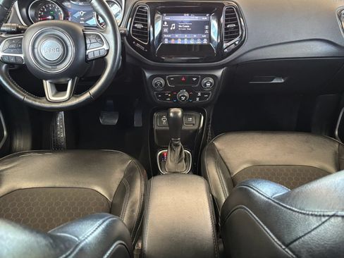 Used 2018 Jeep Compass Latitude w/ Popular Equipment Group FWD image 13